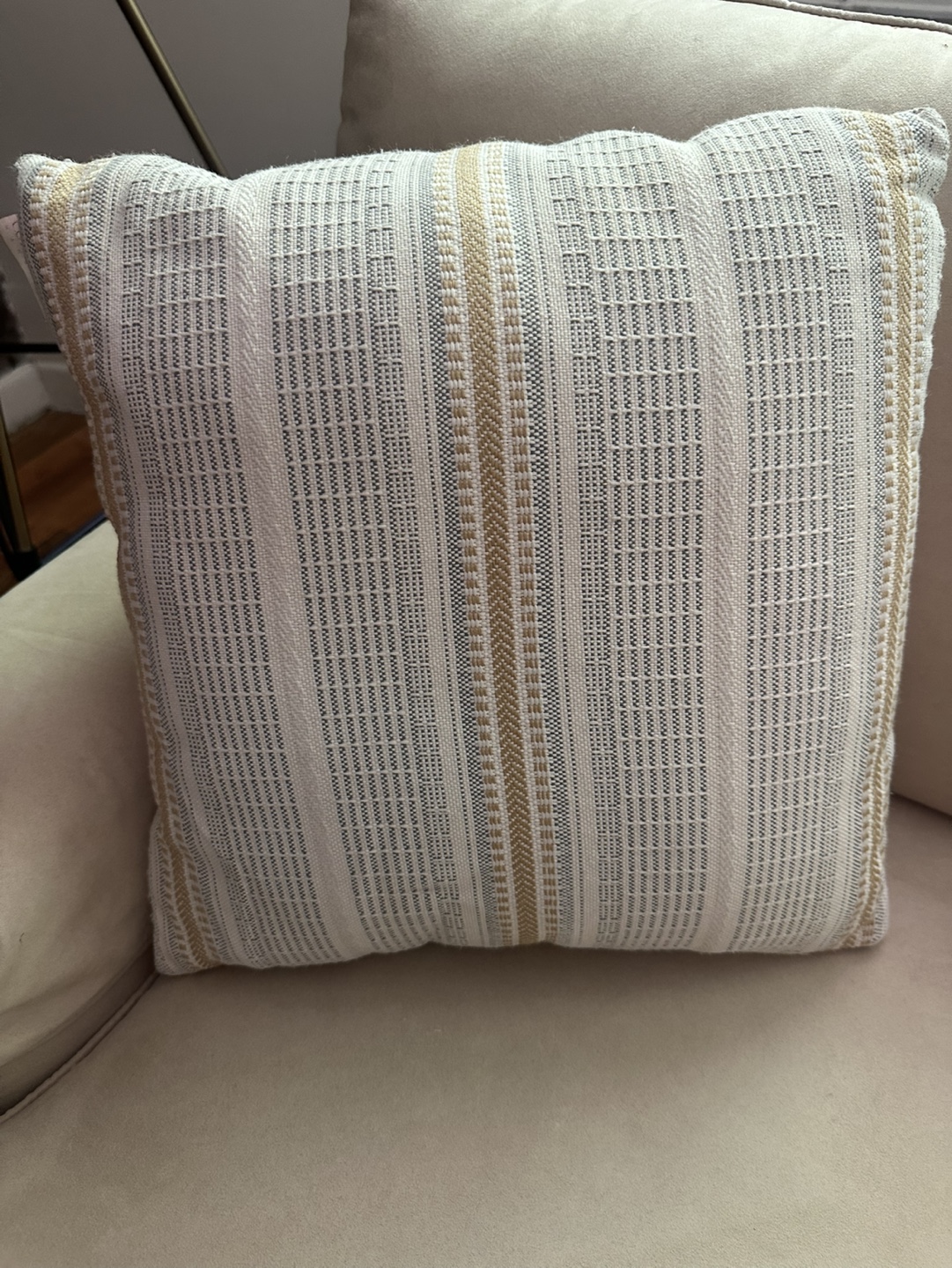 Grey and amber accent pillows - photo 4