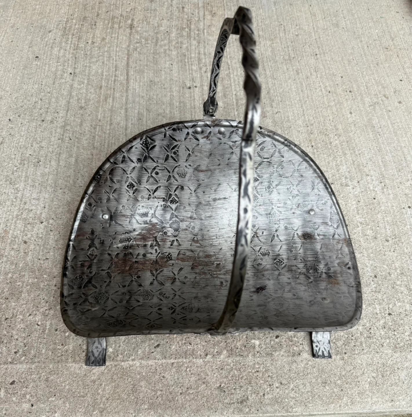 Decorative Metal Log Holder Basket - photo 4