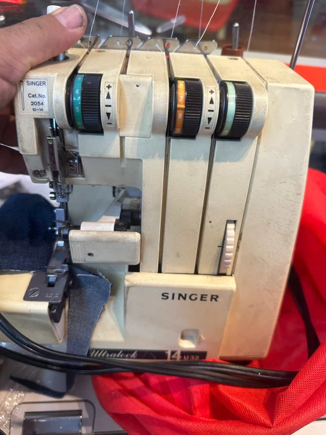 Singer Ultralock 14U32 Serger Sewing Machine