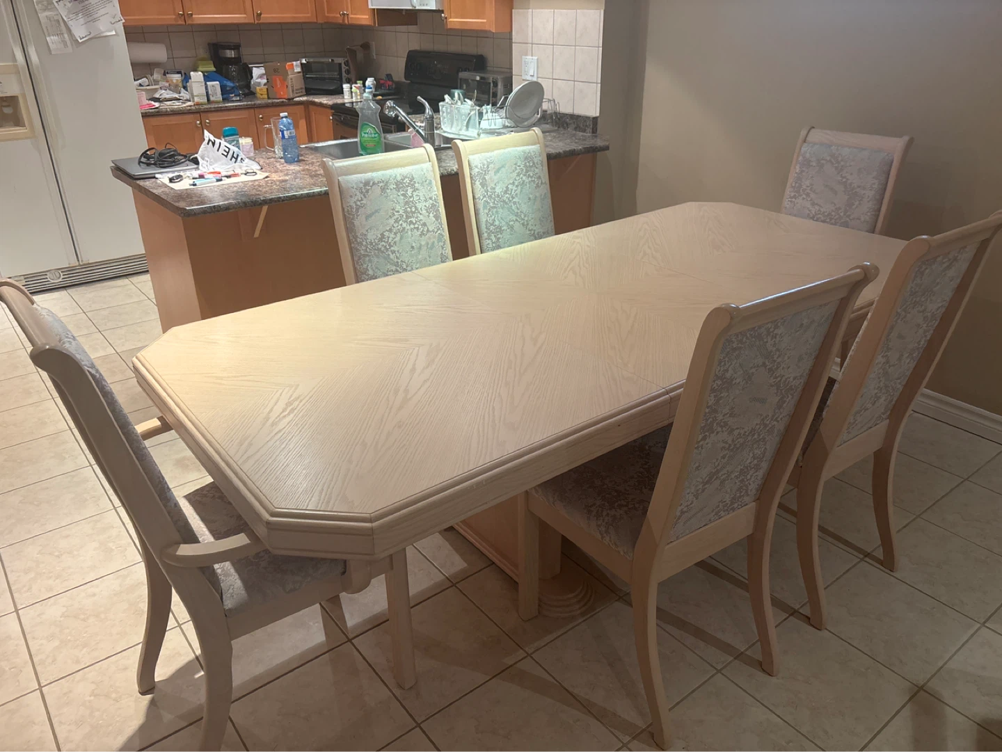 Dining Table with 6 Chairs and hutch - photo 2