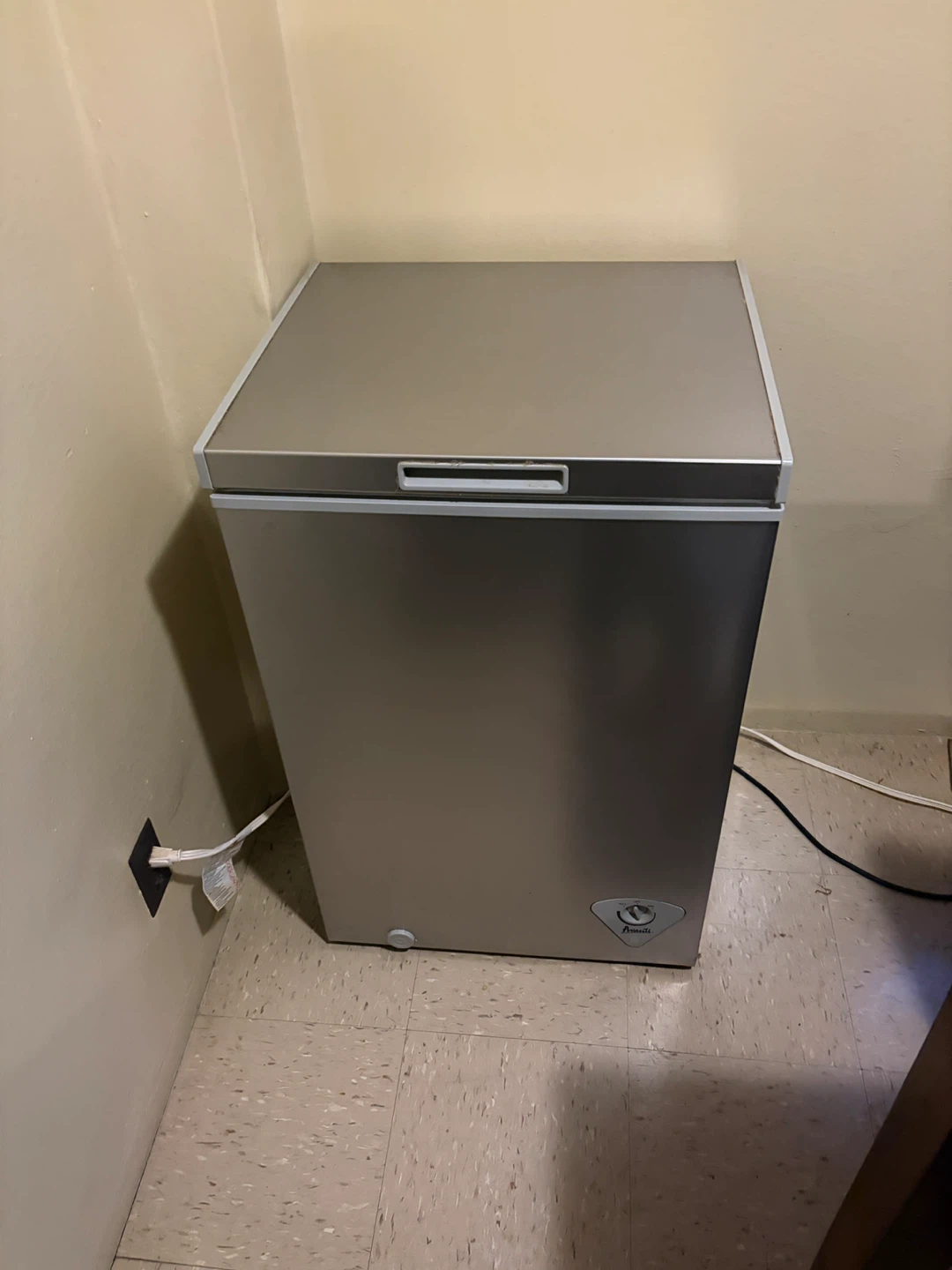 Deep freezer
