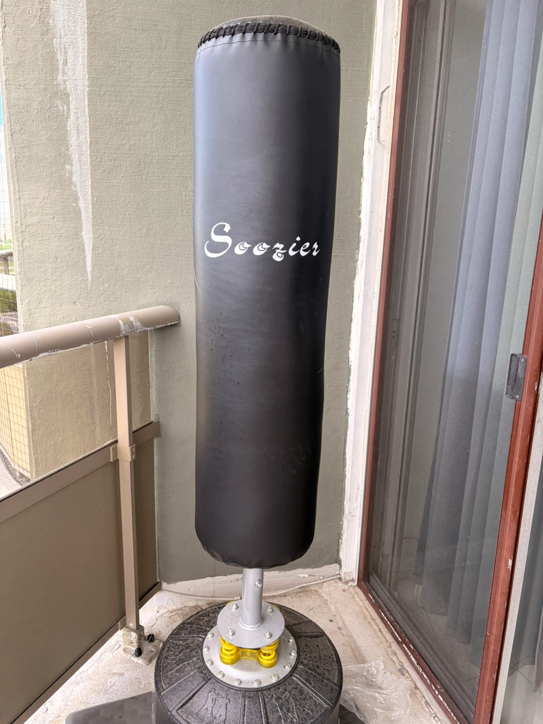🥊 5’7” Freestanding Punching Bag + 2 Pairs of Boxing Gloves
