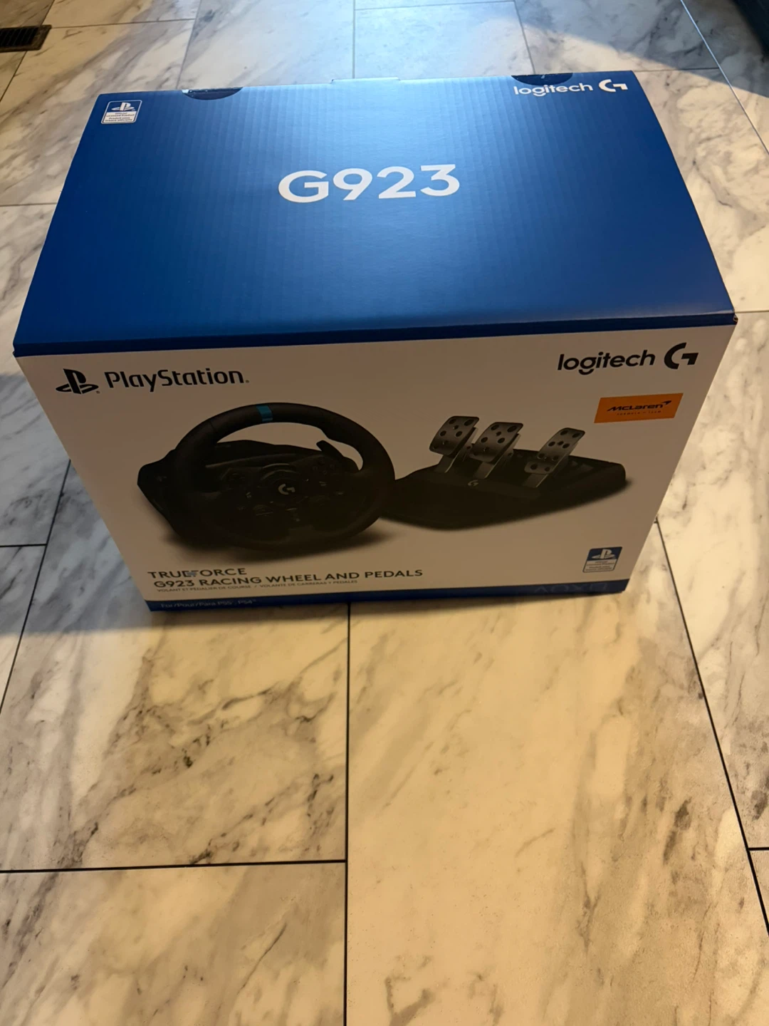 Logitech G923 TRUEFORCE Racing Wheel and Pedals for PlayStation