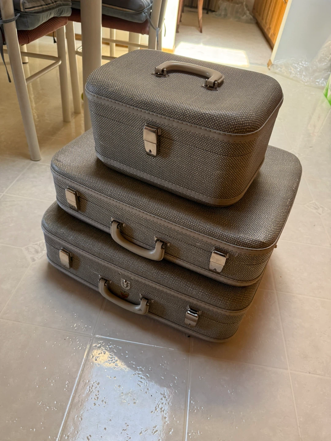 McBrine Baggage Vintage Suitcase Set