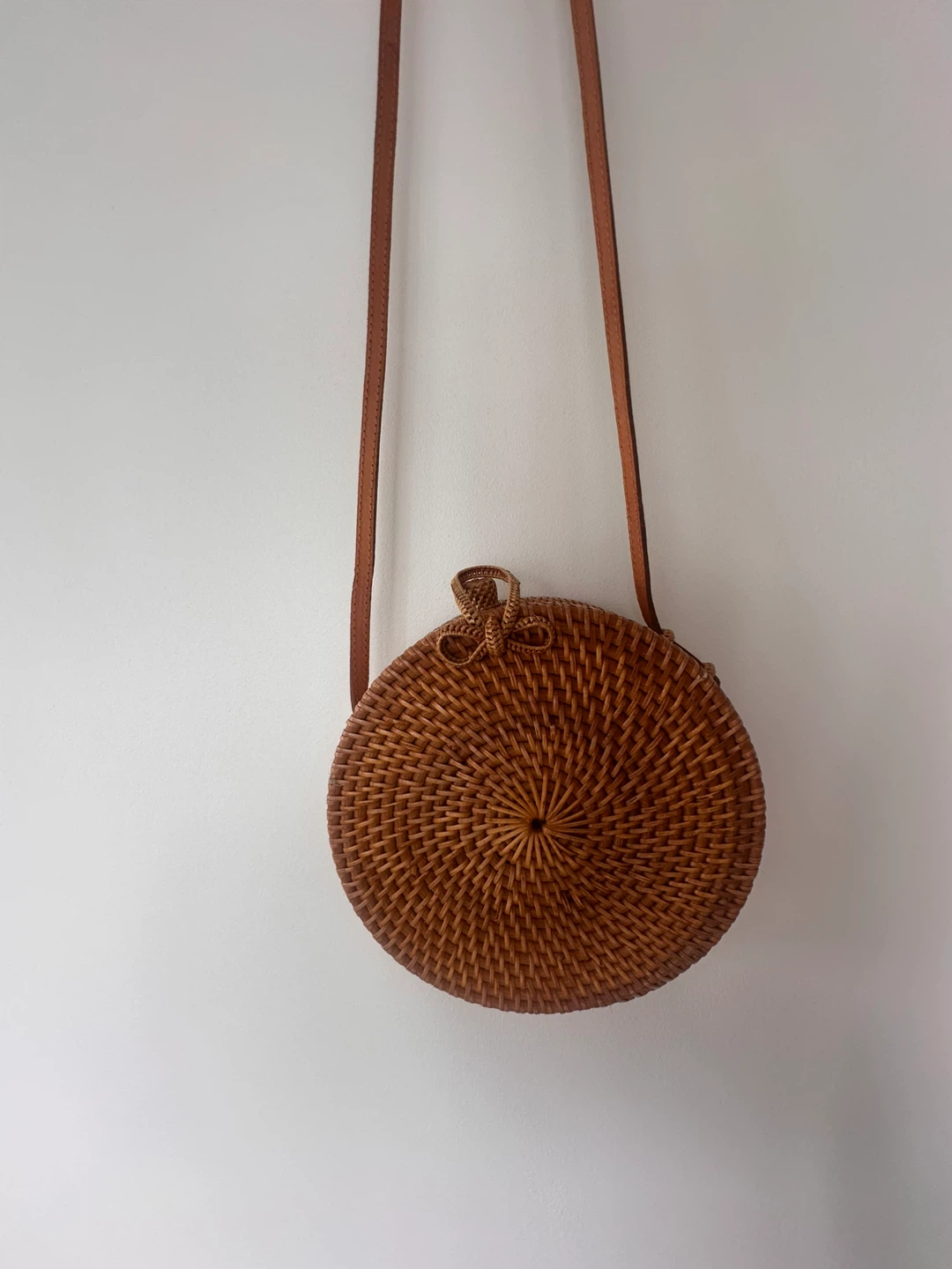 Round Rattan Shoulder Bag - photo 2