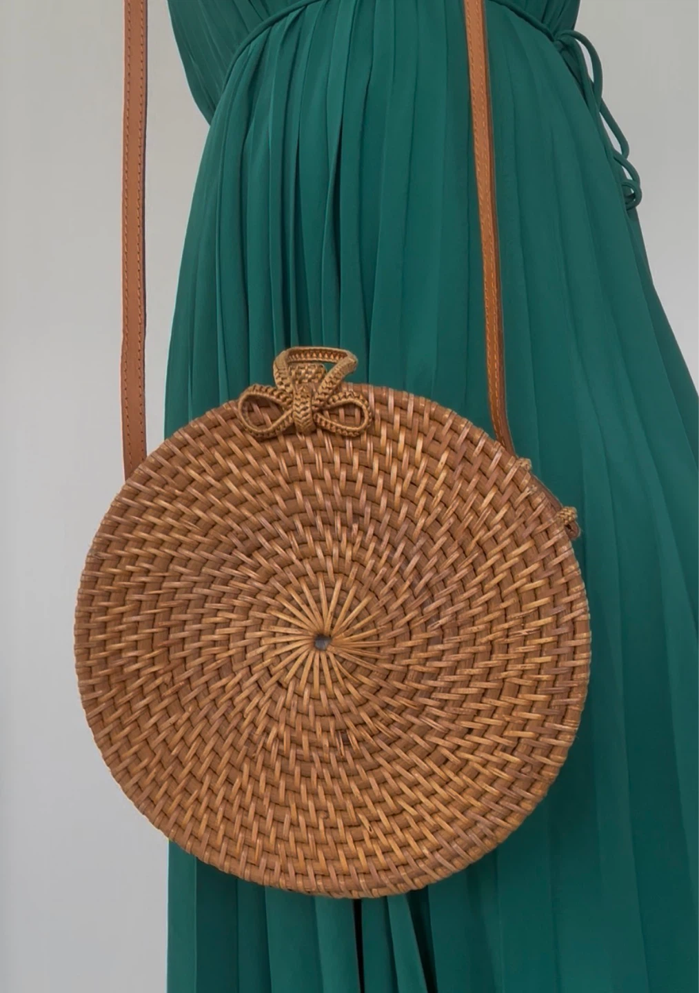 Round Rattan Shoulder Bag