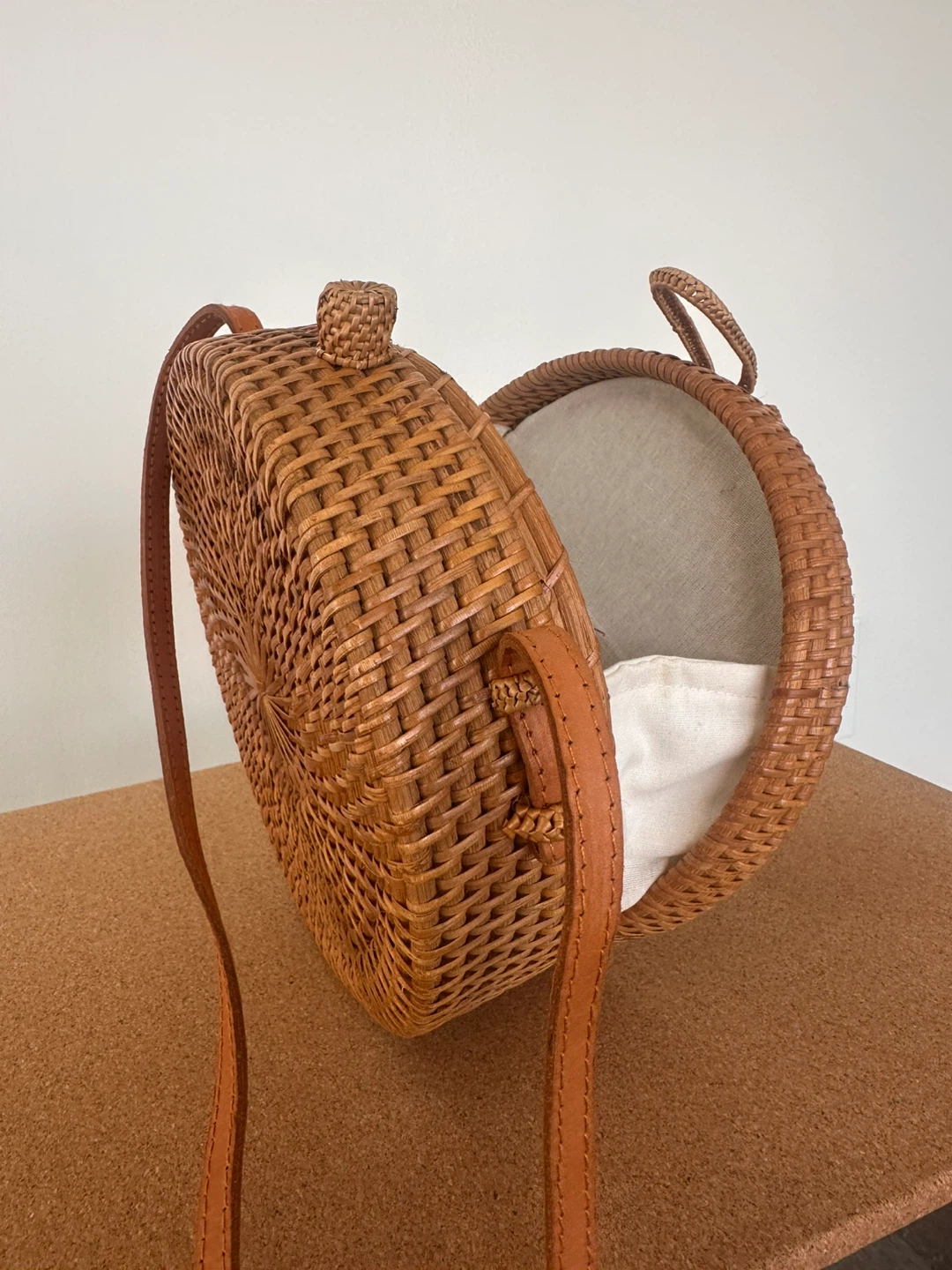 Round Rattan Shoulder Bag - photo 5