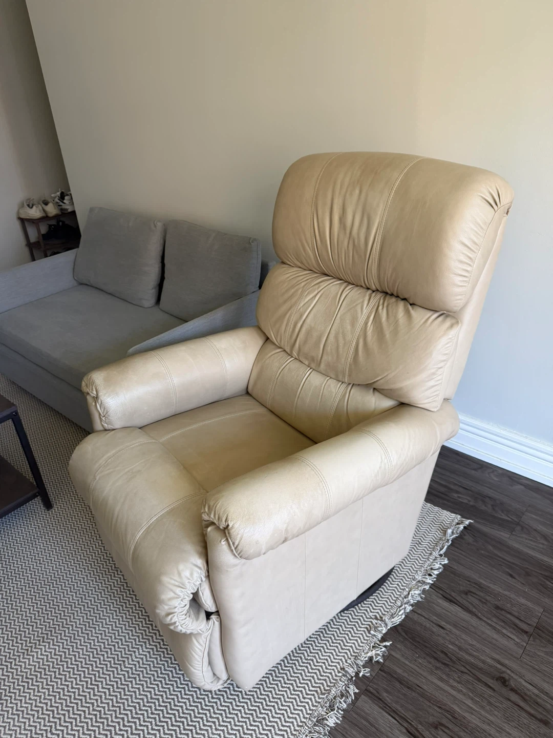 Leather Recliner Chair - photo 2