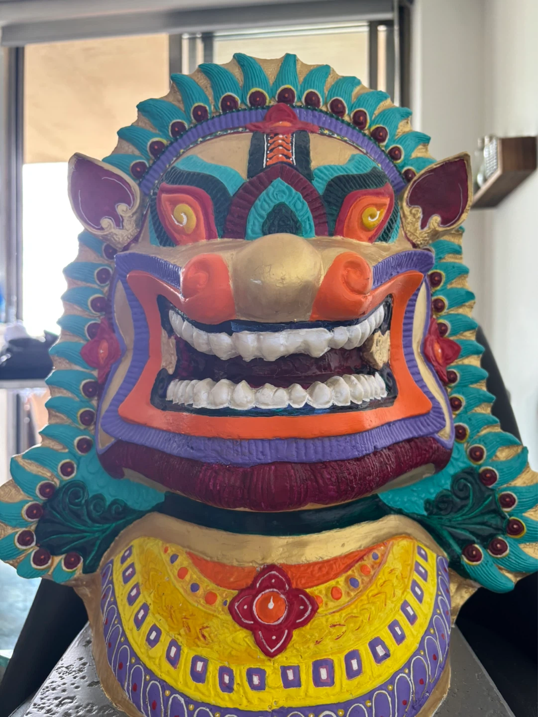 Hand Painted Balinese lion guardian sculpture - photo 2