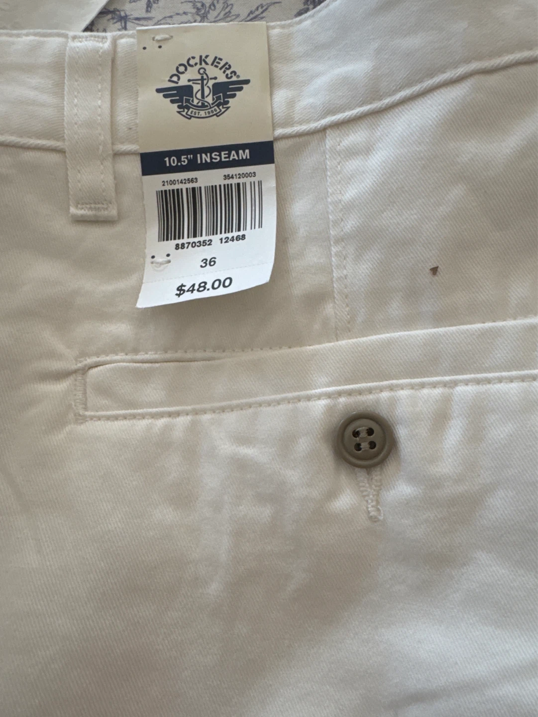 Dockers Khaki Shorts 10.5" Inseam Size 36 - photo 2