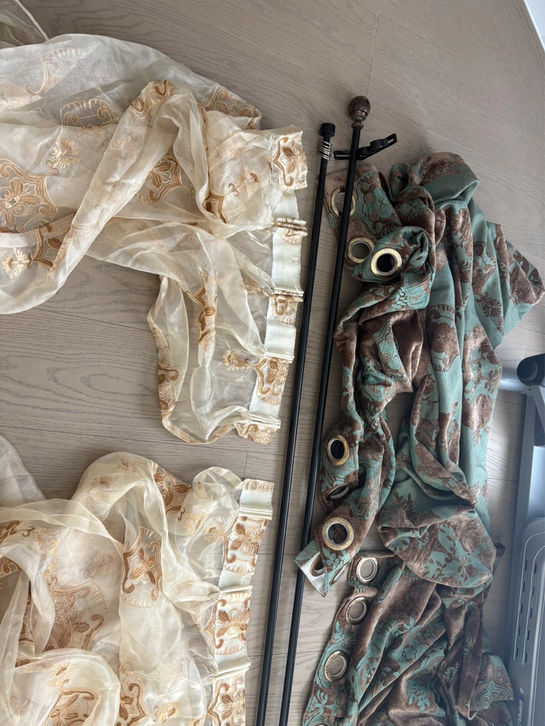 Floral Pattern Curtains and Rod Set - photo 2