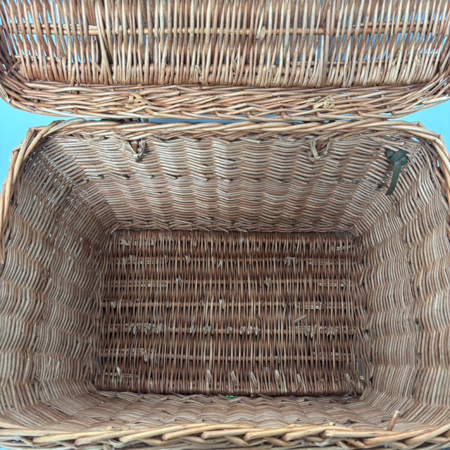 Vintage Wicker Basket - photo 4