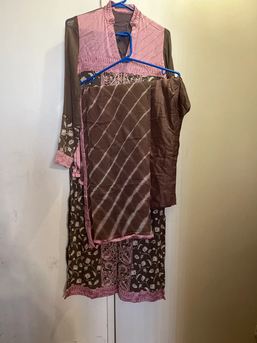 Brown and Pink Embroidered Kurti with Pants and Dupatta - photo 2