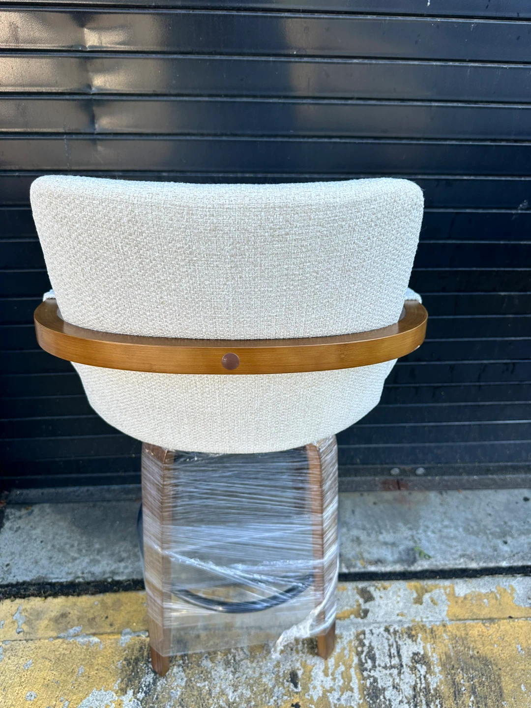 Cream Faux Leather Counter Height Stool / Upholstered Swivel - photo 3