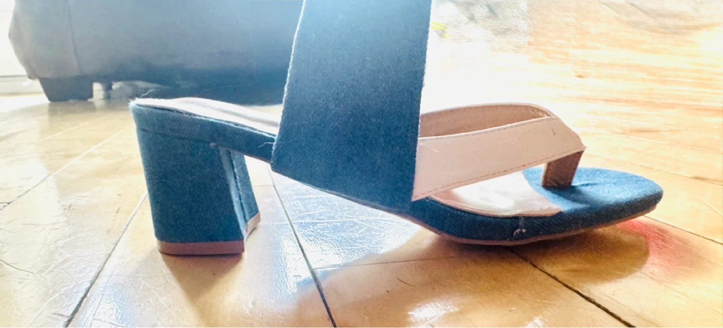 Sandales à talon bloc en denim avec lanières