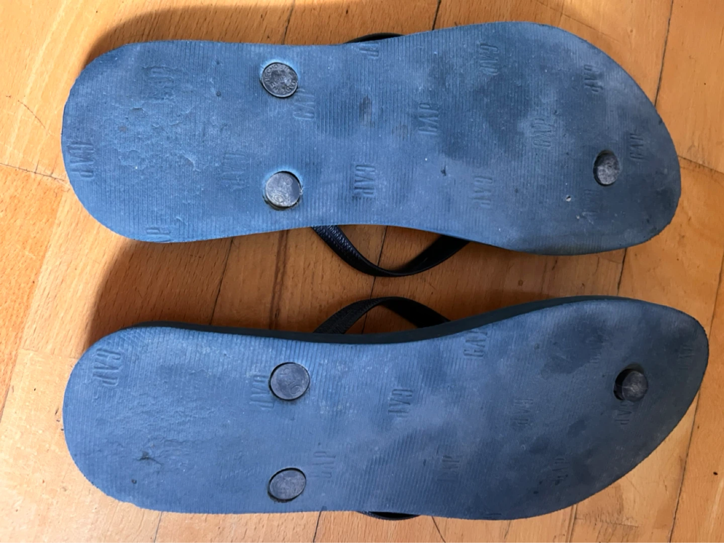 10 size GAP Flip Flops - photo 2