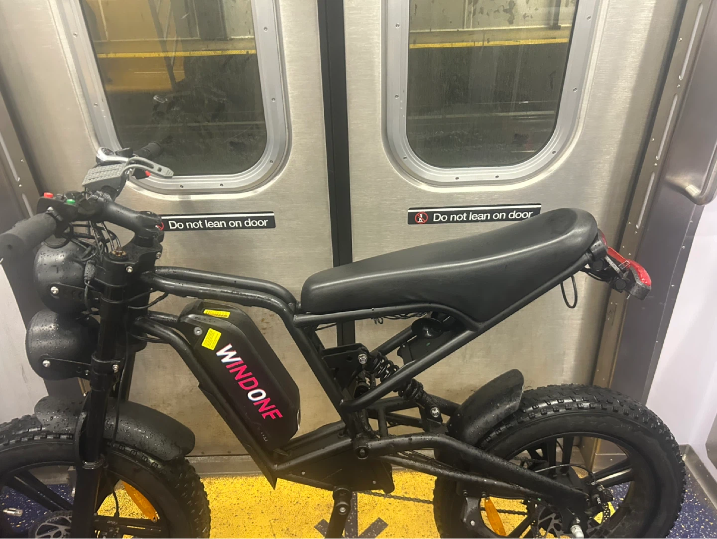 Windone E2 Fat Tire Off Road Urban Commuter Electric Bike