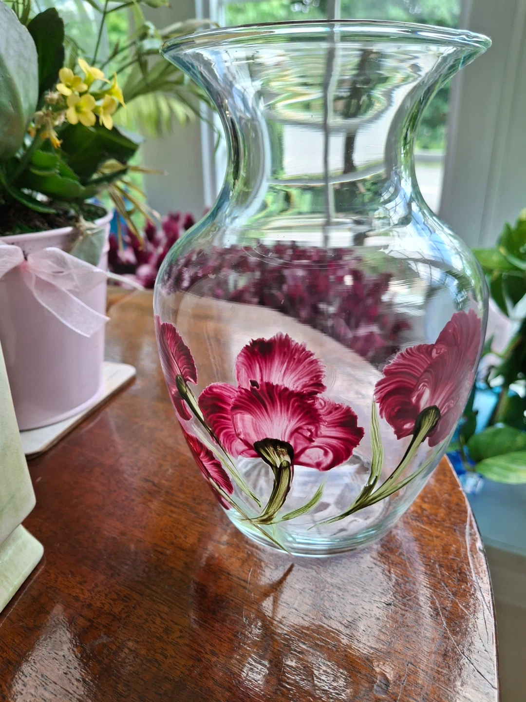 Clear glass vase with painted flowers - photo 2