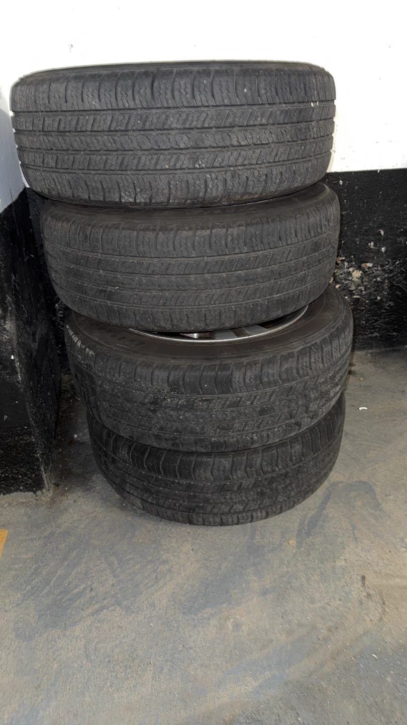 Set of 4 BMW Alloy Wheels and Goodyear Tires