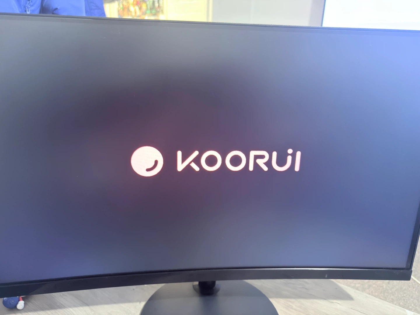 KOORUI 24” Curved Monitor