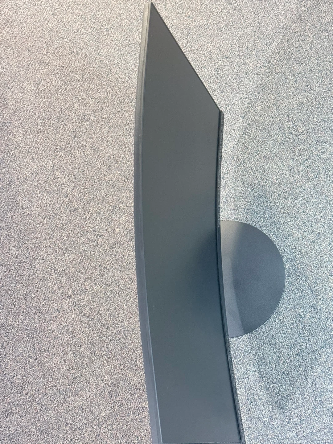 KOORUI 24” Curved Monitor - photo 2