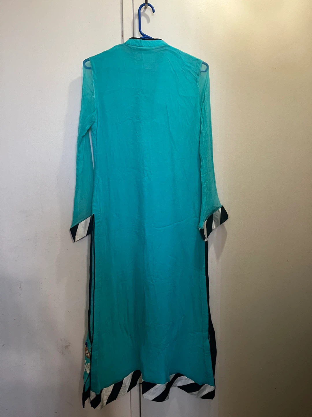 Turquoise Kameez with Embroidery - photo 3