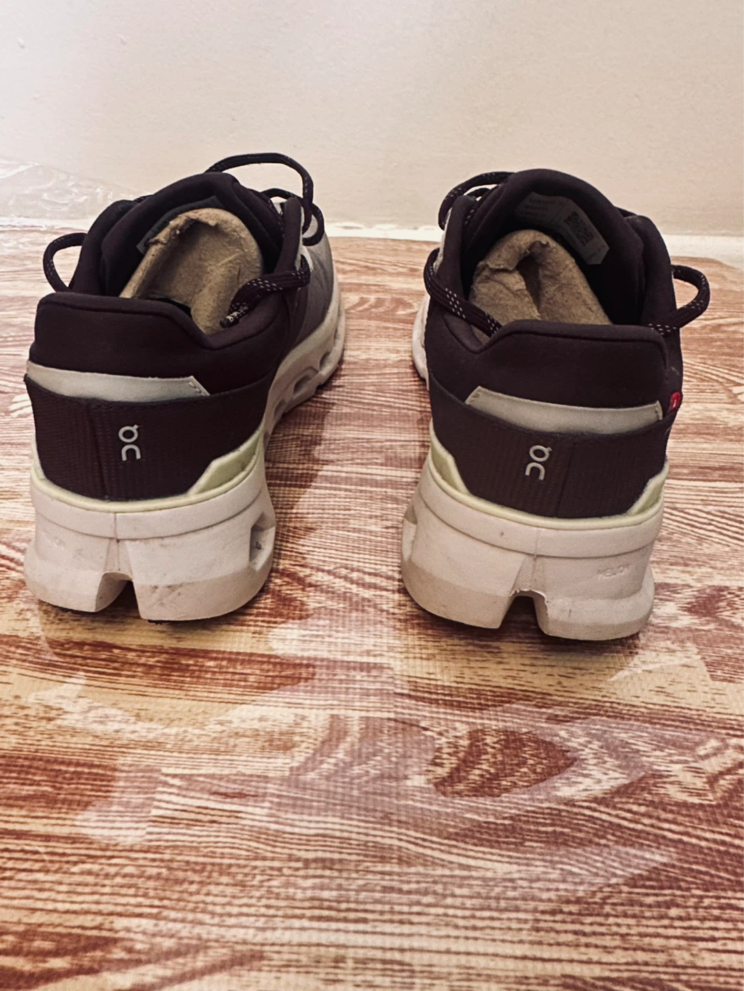 On Cloud Waterproof Running Shoes - photo 5