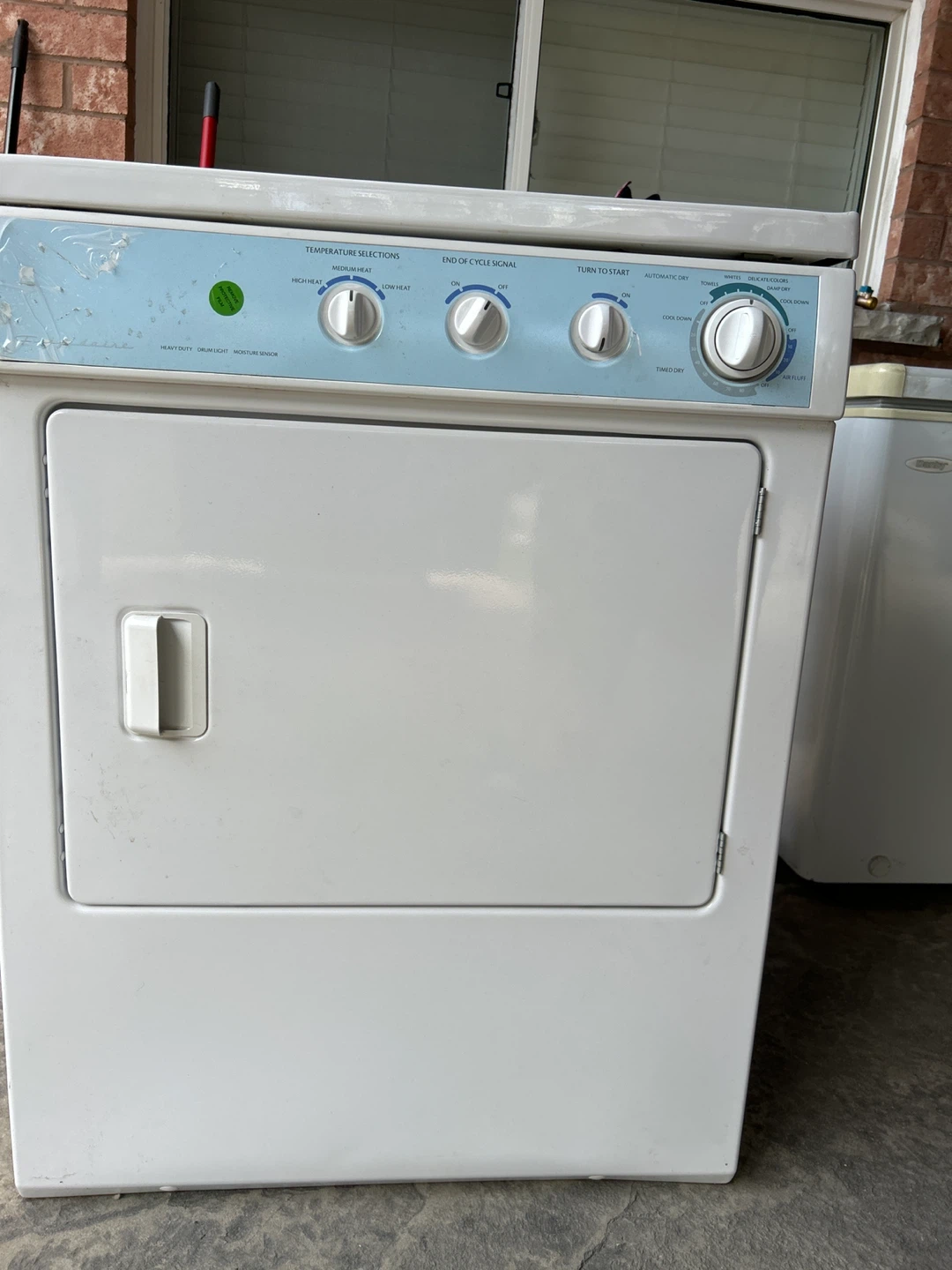 White Frigidaire Electric Dryer