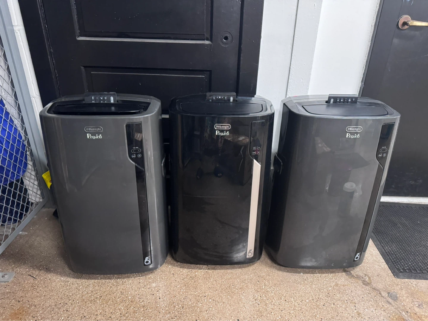 DeLonghi PAC EL140LRFK-1A BK Portable Air Conditioner - photo 2
