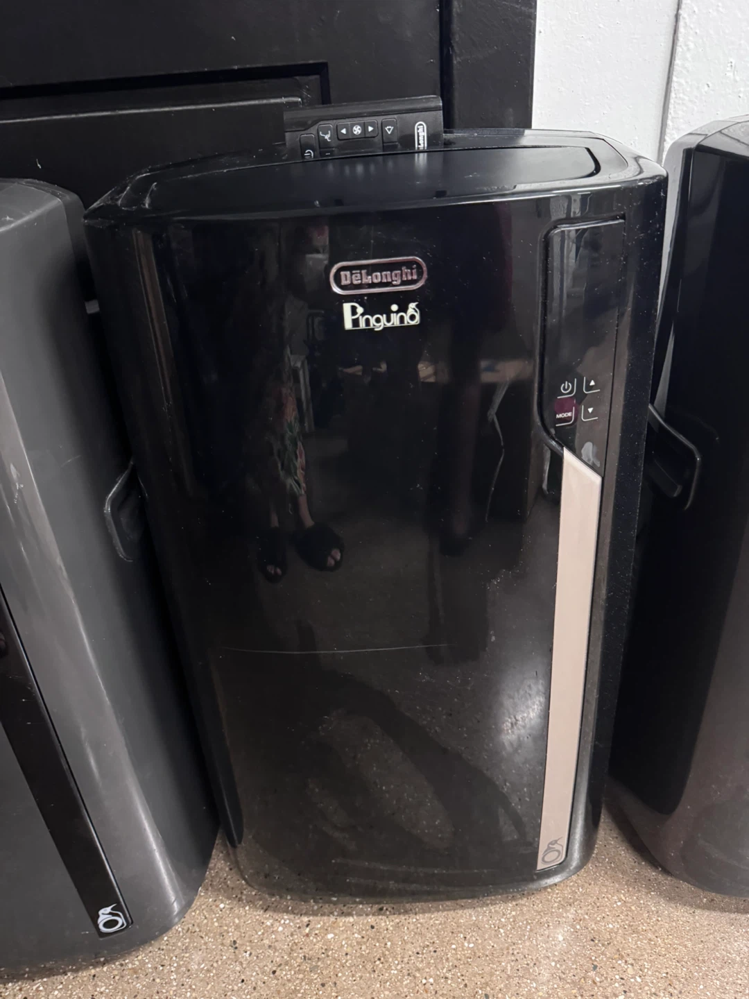 DeLonghi PAC EL140LRFK-1A BK Portable Air Conditioner - photo 3