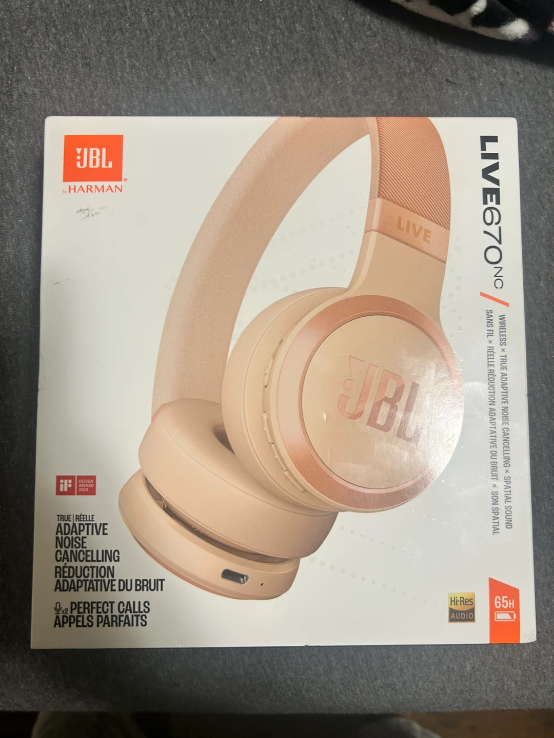 JBL LIVE 670NC Wireless Headphones
