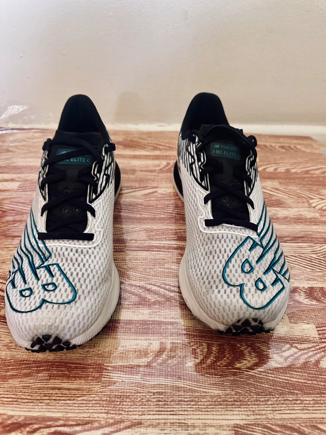 New Balance FuelCell RC Elite Running Shoes