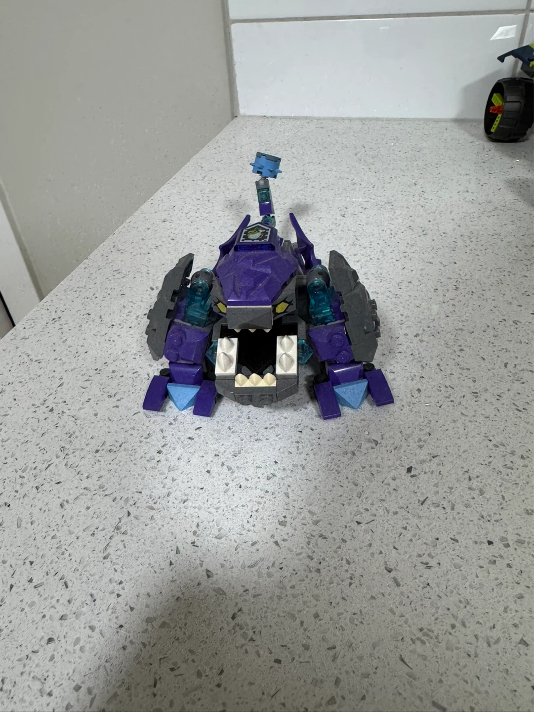 LEGO NEXO KNIGHTS Aarons Rock Climber - photo 3