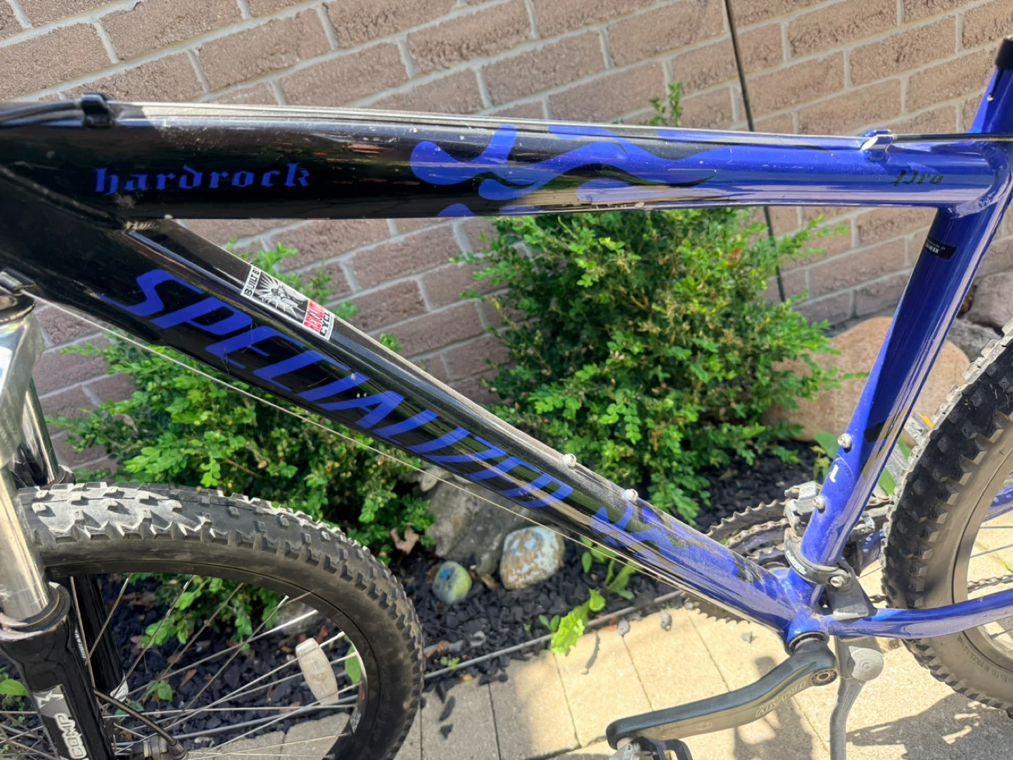 Specialized Hardrock Mountain Bike - photo 3
