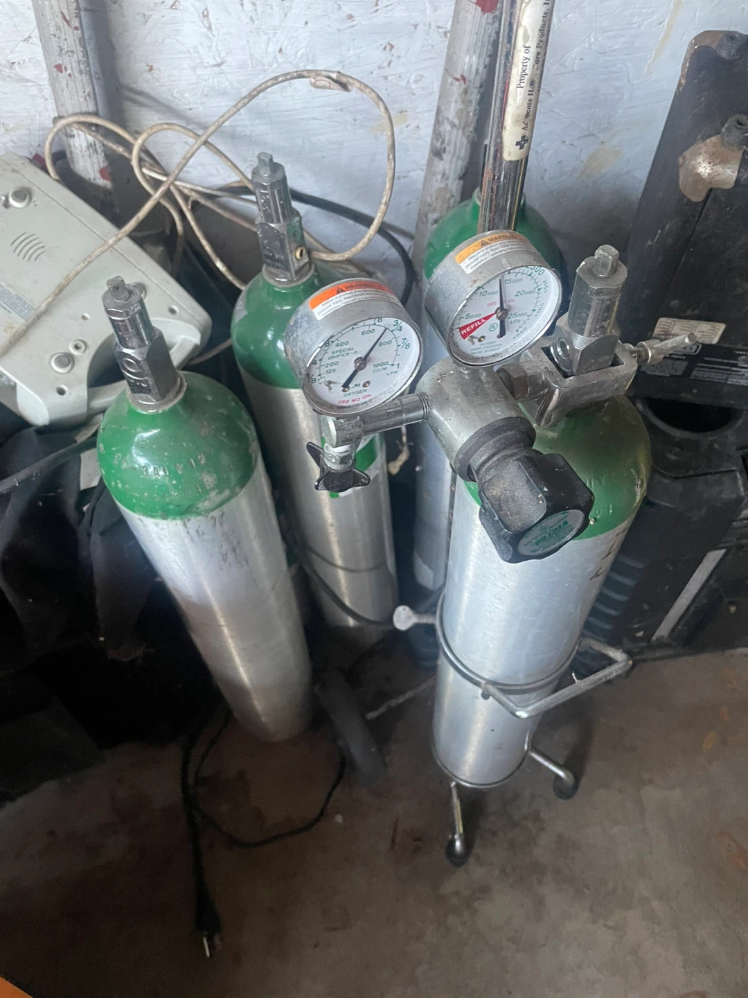 Oxygen Cylinder Tanks (Set of 4) - photo 3