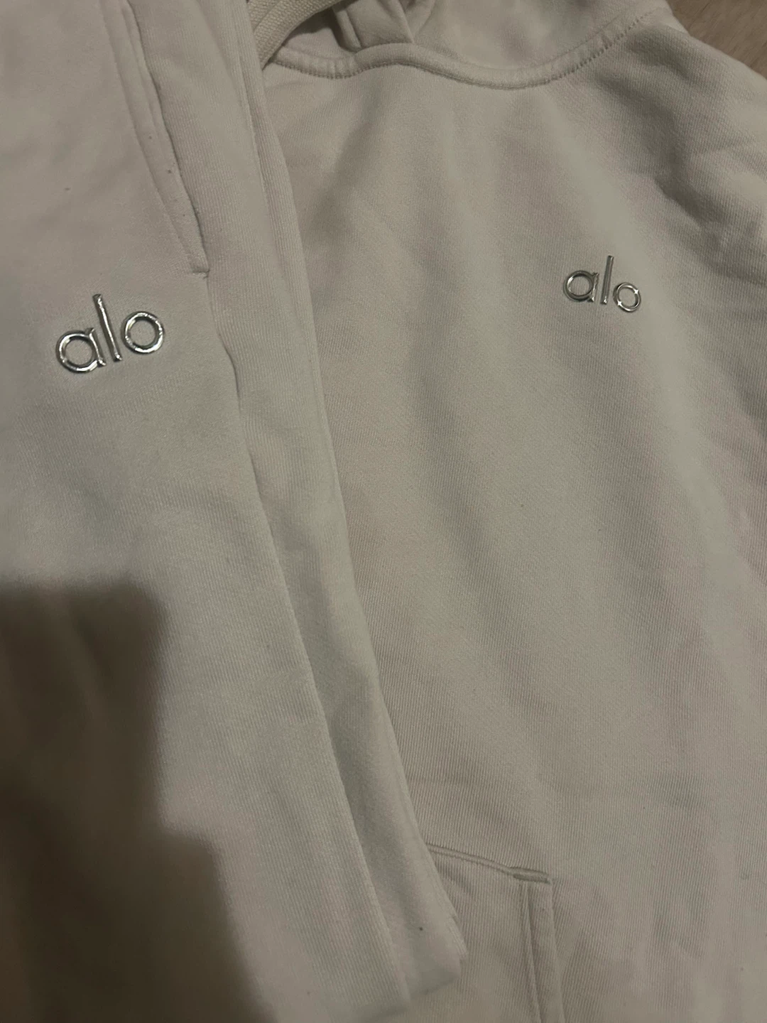 Alo Hoodie and Sweatpants Set - photo 2