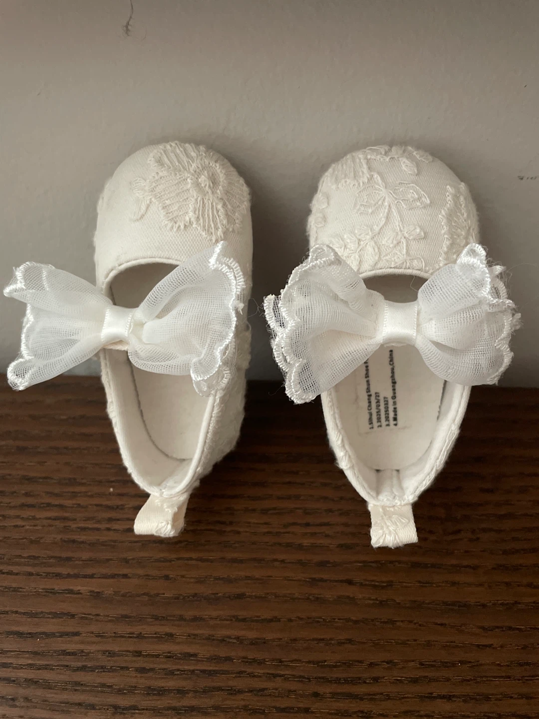 White Baby Shoes with Bow 6-12month