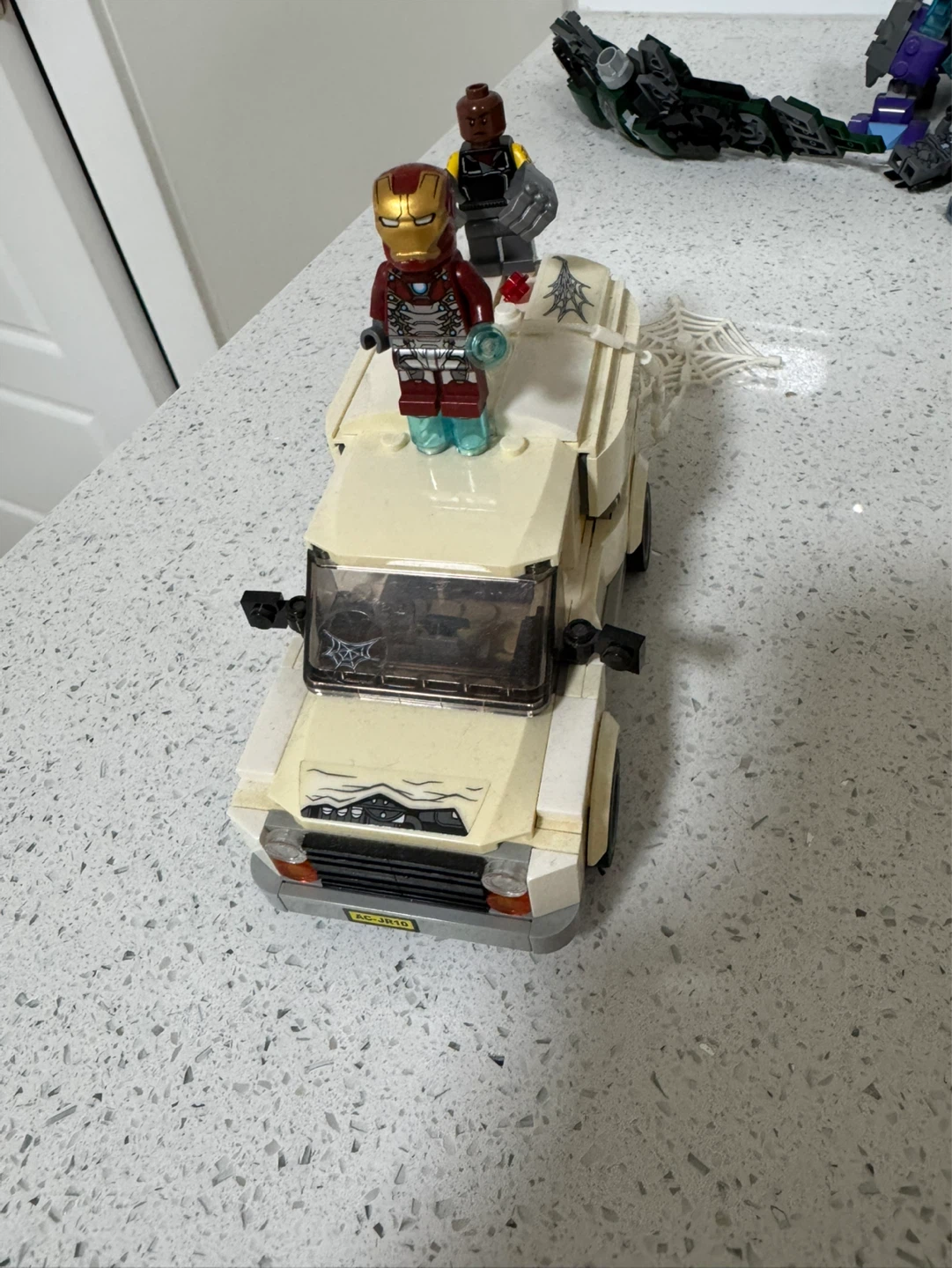 LEGO MARVEL Beware of Vulture - photo 2