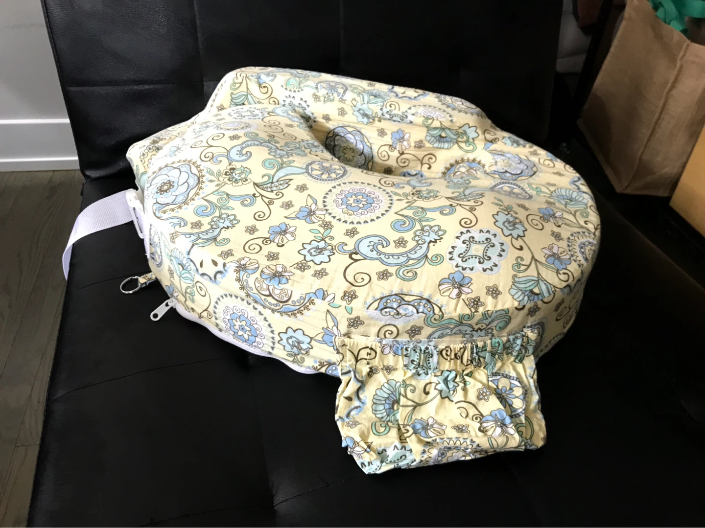 My Best Friend Nursing Pillow Yellow Floral Print - photo 2