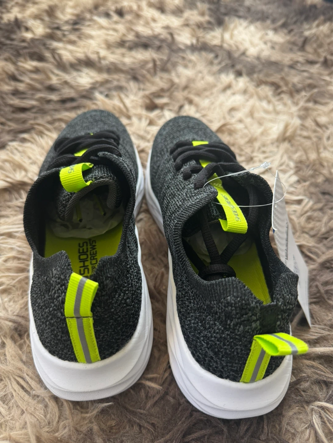 Slip resistant women’s shoes by Shoes for Crews - photo 4