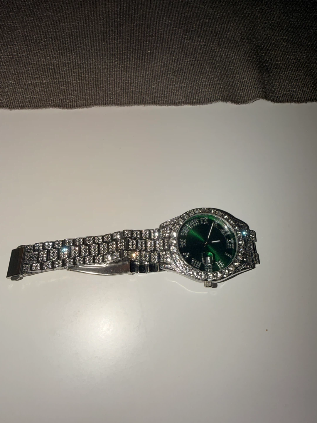 Roman Numeral Dial Full Rhinestone Quartz Steel Band Watch.