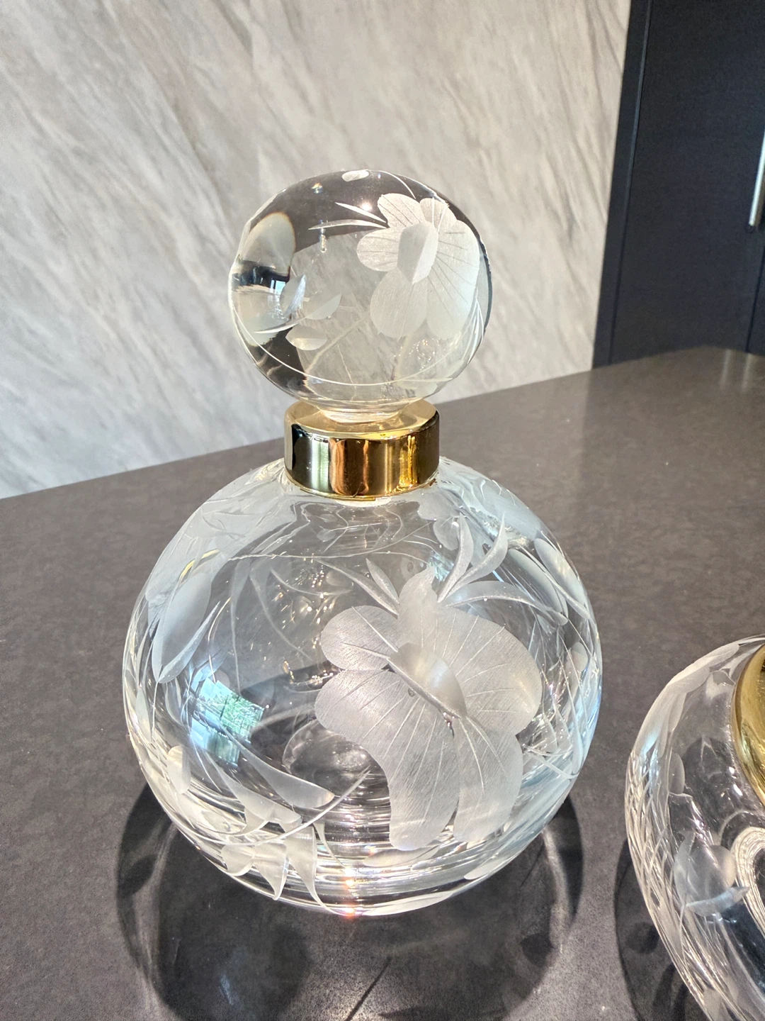 Engraved Crystal Perfume Bottle and Pot with Gold Lids - photo 2