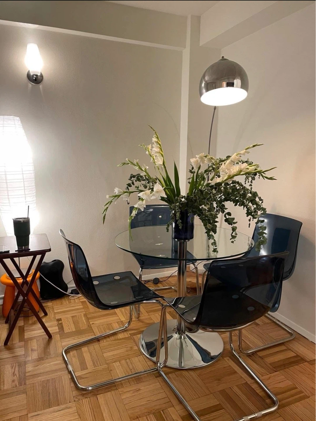 Glass Round Table