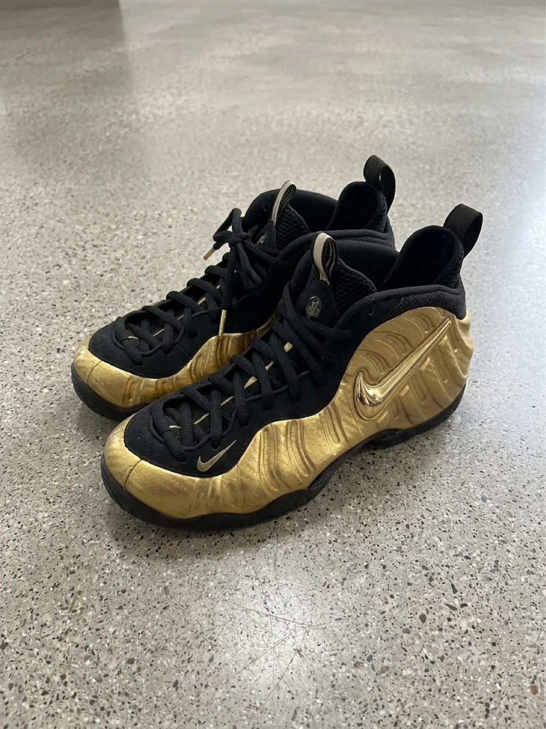 Nike Air Foamposite Pro 'Metallic Gold' Shoes - photo 4