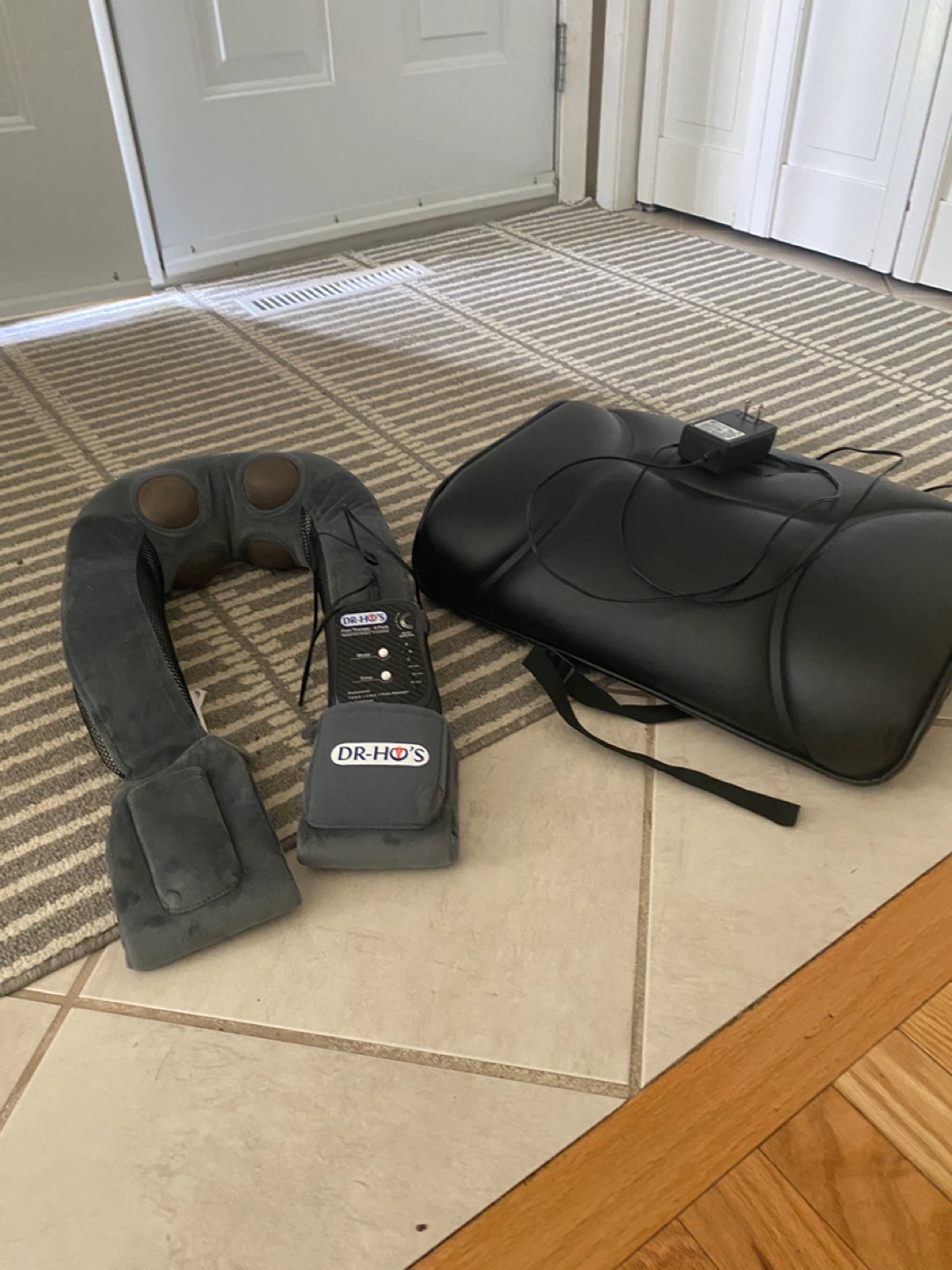 Dr. Ho's Pain Therapy Neck Massager with Case - photo 3