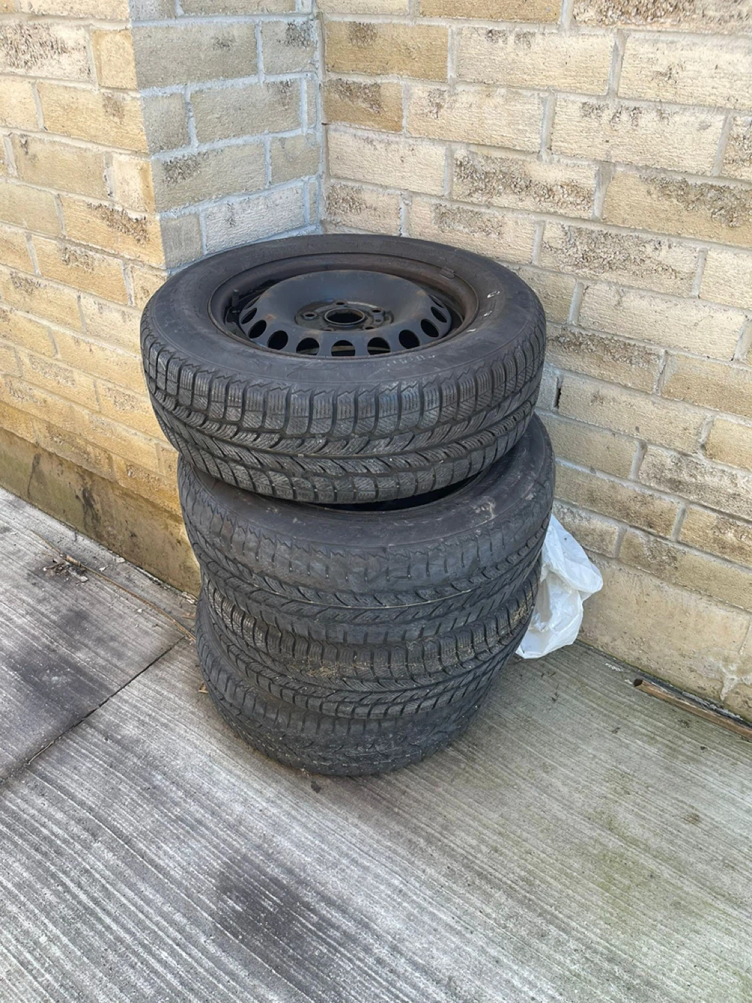 Four Winter Tires 195/65R15