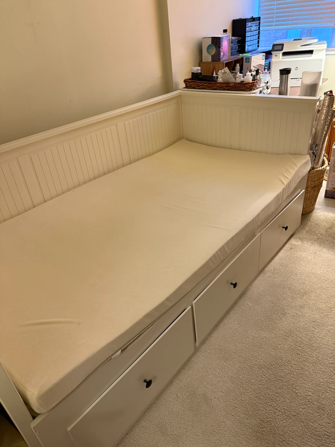 White Daybed with Storage Drawers