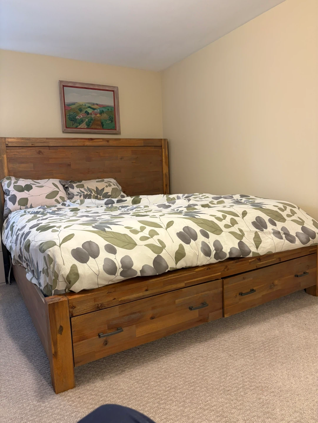 King size bed with Tempur pedic mattress