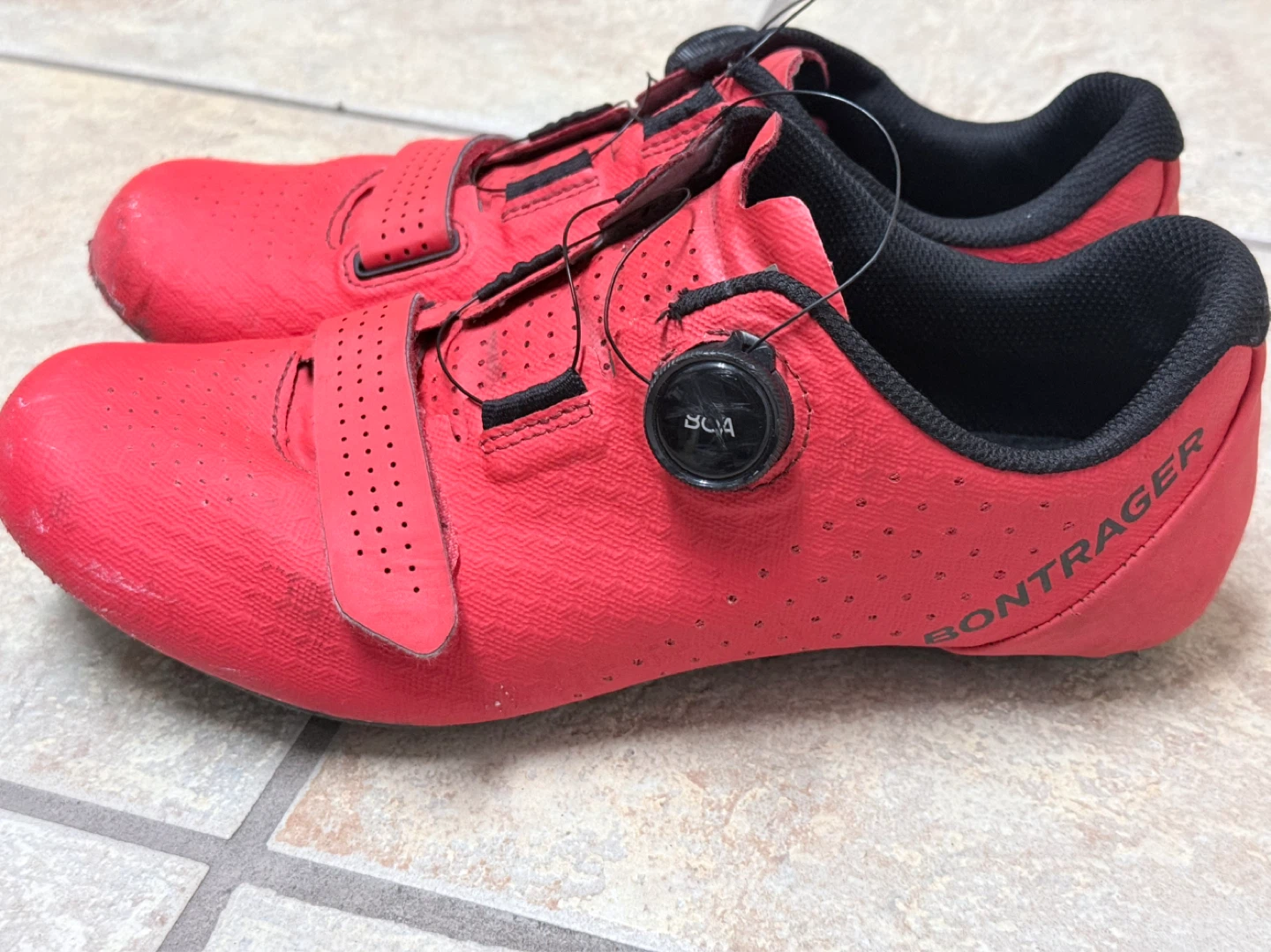 Size 10 (US) Bontrager Red Cycling Shoes BOA