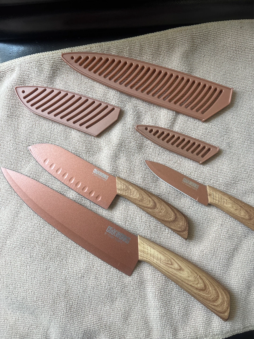 New Set of 3 Cookworks Knives With Blade Guard - photo 2